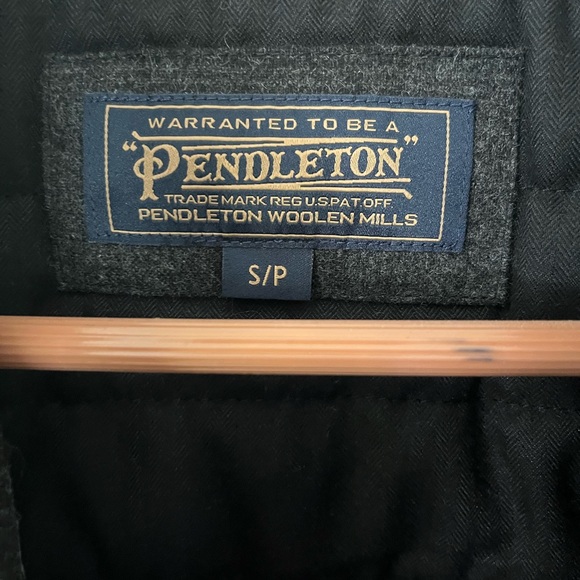 Men's Gray Jacket - Picture 2 of 6